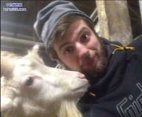 愛爾蘭農民自拍大賽 與牲畜合影引爆網絡熱潮